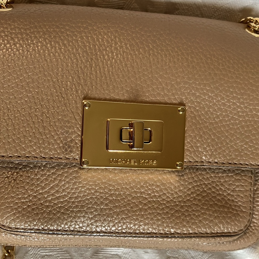 Michael Kors EUC Sloan bag in Taupe PRICE DROP! - Picture 2 of 16